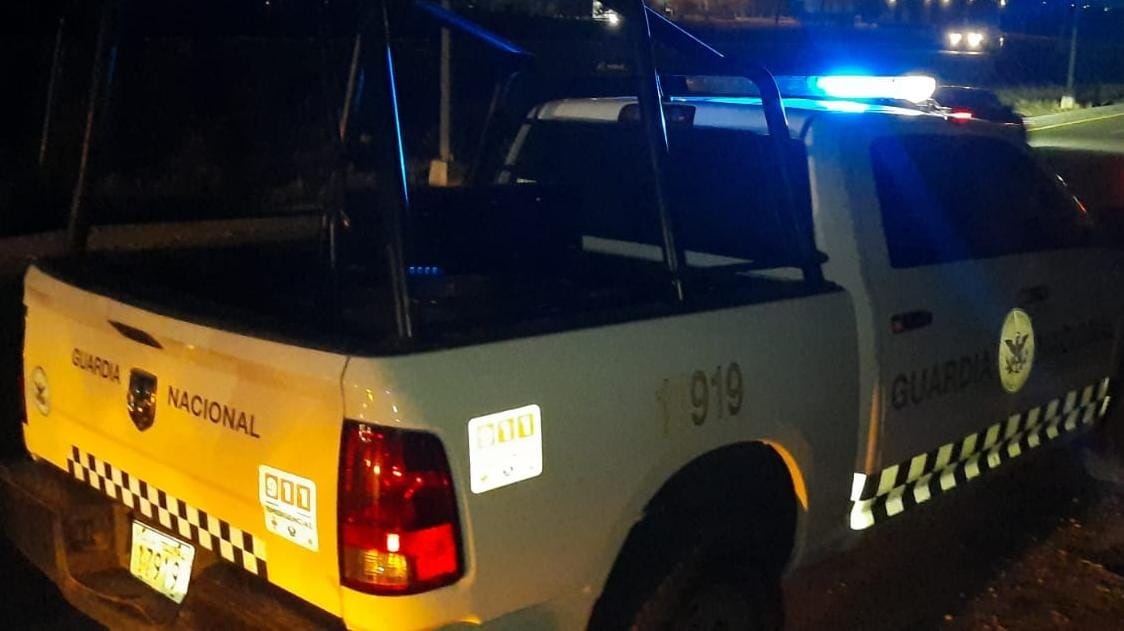 En plástico negro, localizan envuelto el cuerpo de una persona en las cercanías de Tepuche, Culiacán