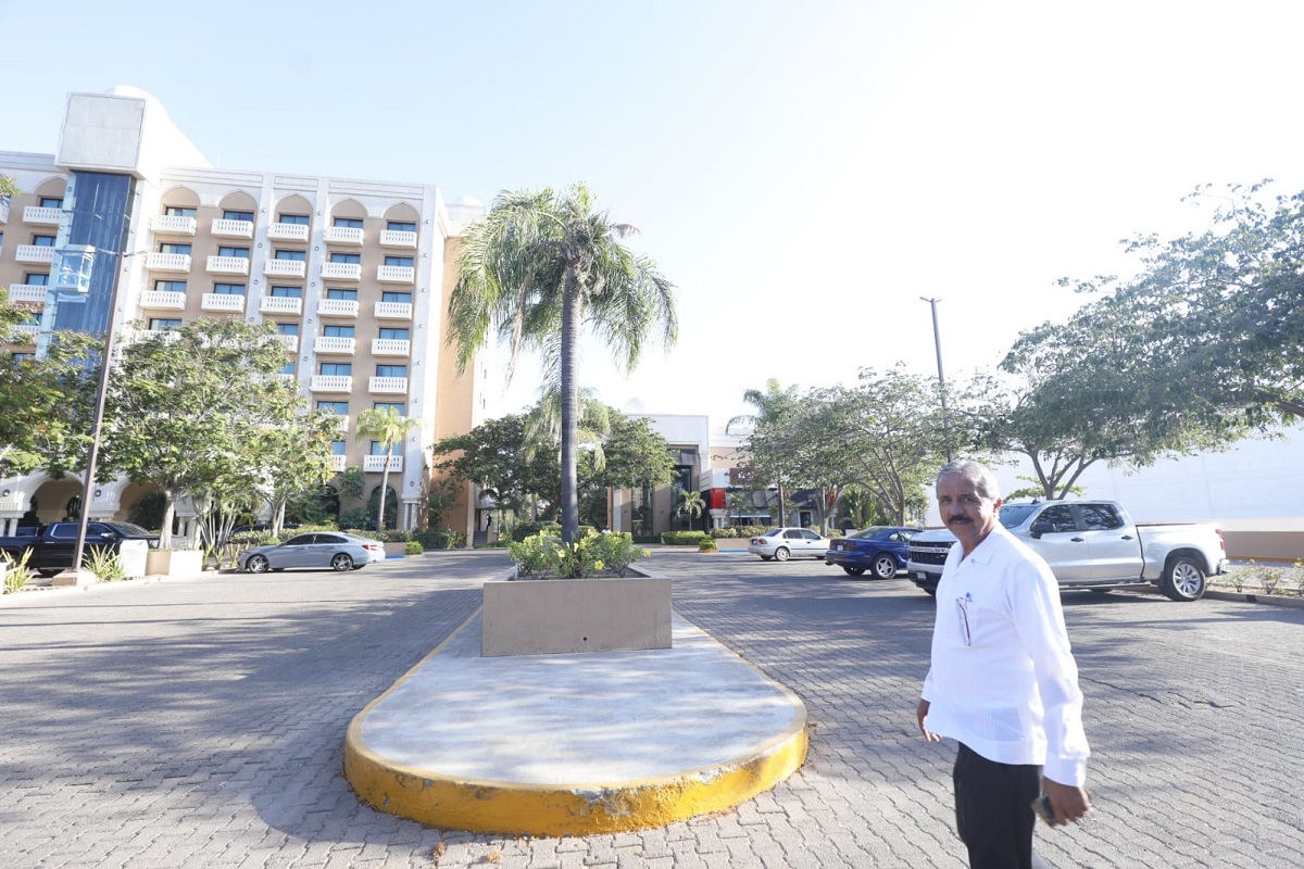 Nomás vine a saludarlo. Nos vemos mañana, me dijo: Estrada Ferreiro tras recibir a AMLO