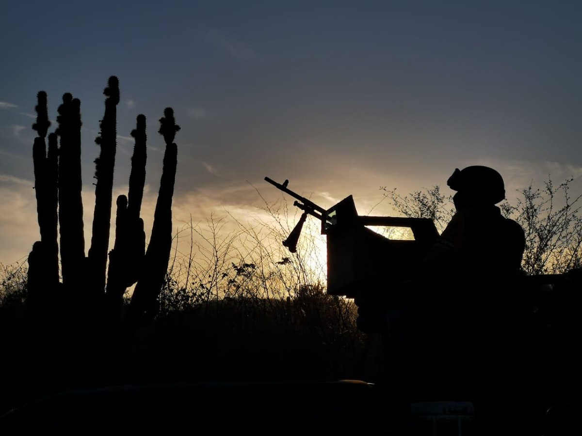 Militares se ‘topan’ con grupo armado en Culiacán; hay varios detenidos