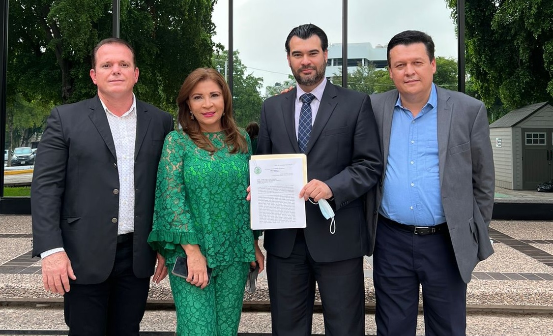 Congreso presenta acusación contra Estrada Ferreiro ante el Supremo Tribunal