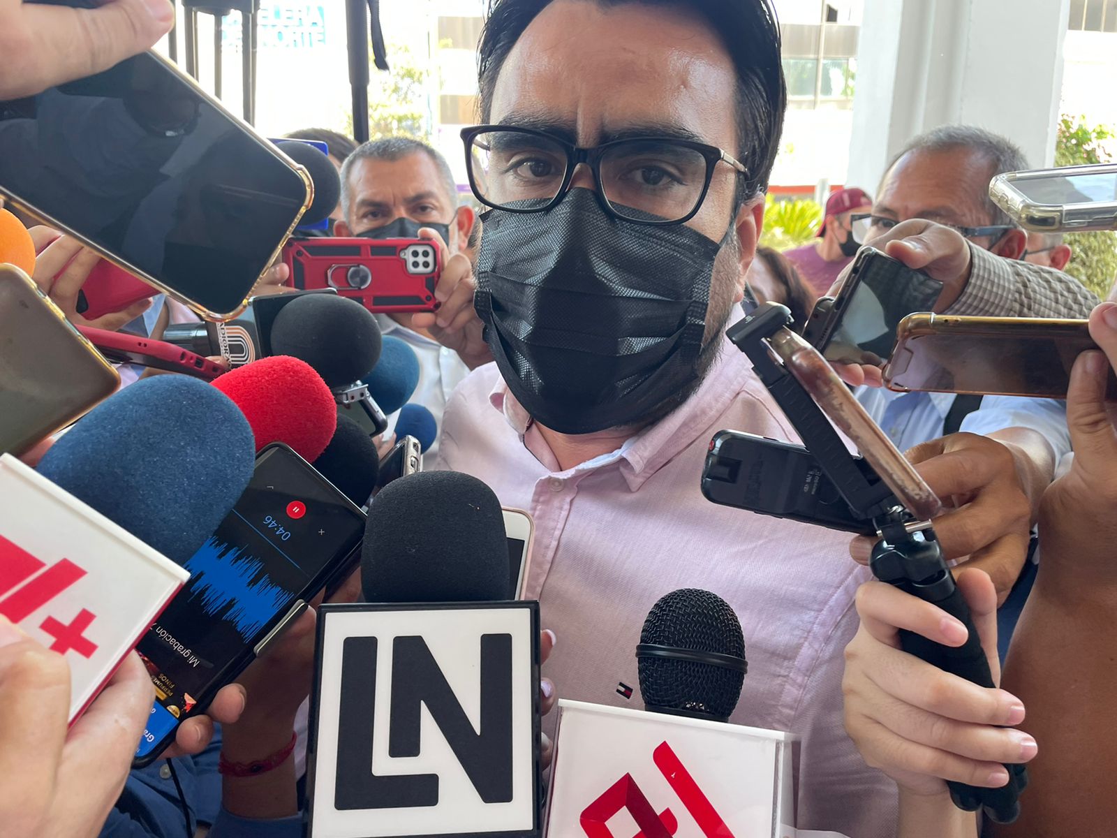 Sí analiza Juan de Dios Gámez quitar al titular de la SSPyTM; quiere sacar a Culiacán de las ciudades más violentas