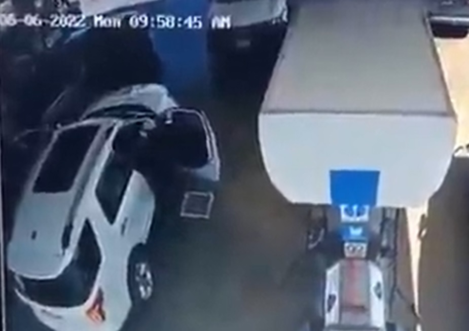 Video: Encapuchados ‘levantan’ a dos mujeres en gasolinera de Cajeme; fuimos rehenes de intercambio: víctima