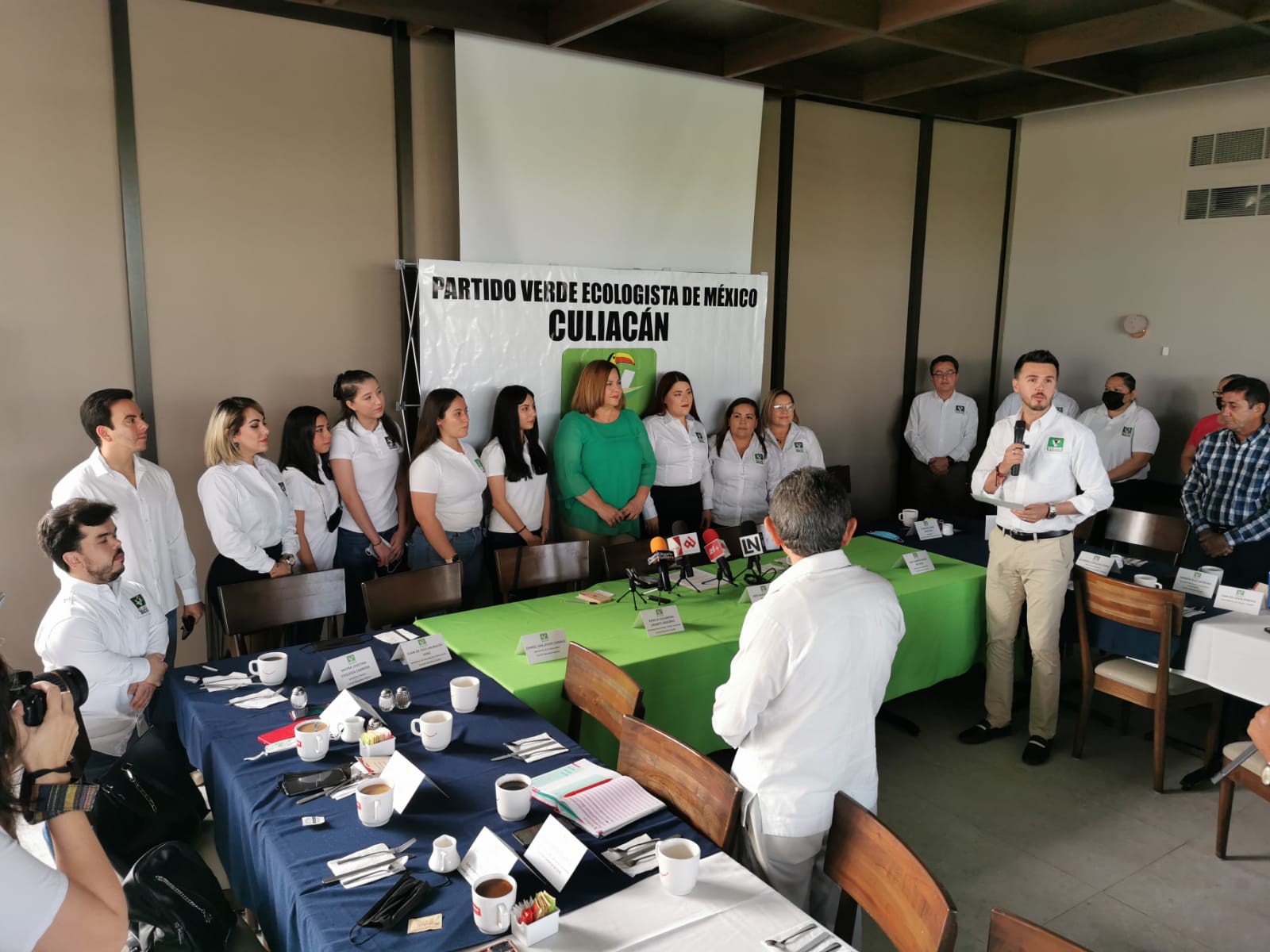 Rinde protesta Adelaida Ayón, exdelegada de Relaciones Exteriores, como dirigente del PVEM en Culiacán