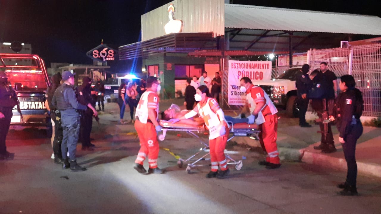 Atacan a balazos a hombre que salía del bar ‘El Jet’ en Culiacán