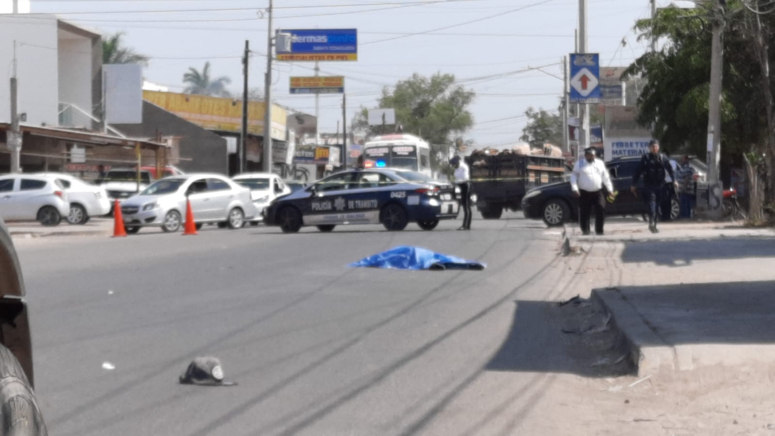 Hombre fallece tras ser atropellado por un vehículo, en Culiacán