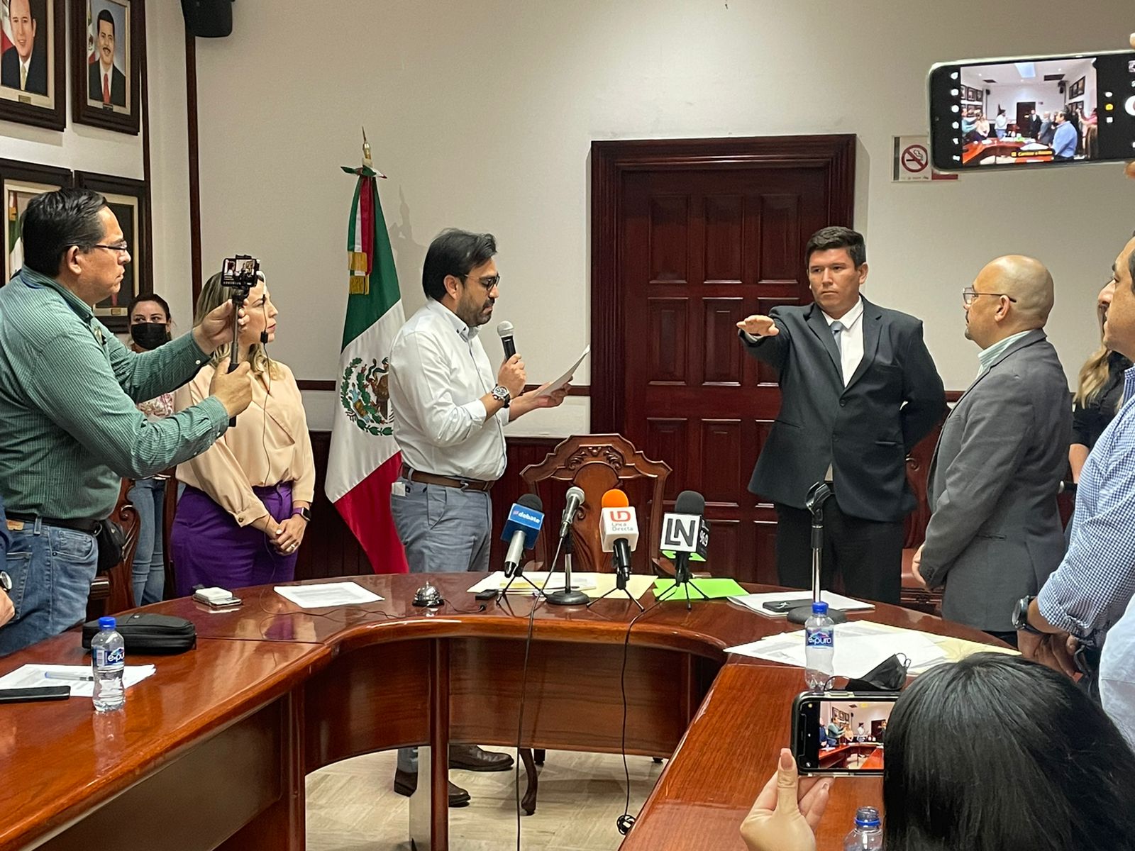 Rinde protesta Leobardo Gallardo como nuevo secretario del Ayuntamiento de Culiacán