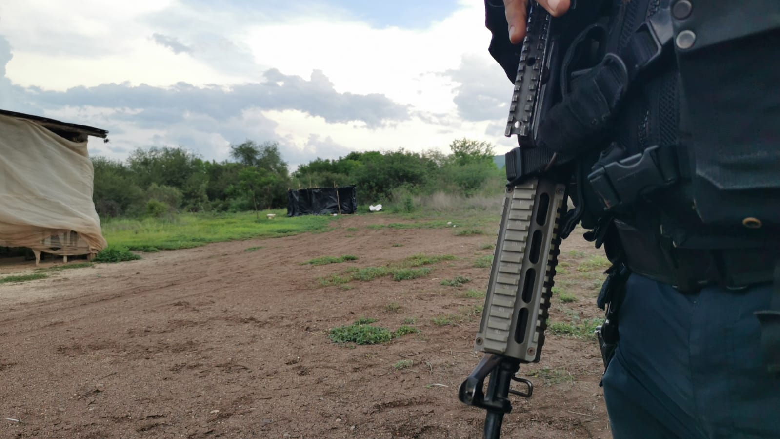 Asesinado y en estado de descomposición localizan cadáver de un hombre al sur de Culiacán