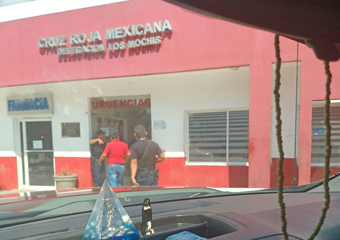 ‘Iba para morirme ya a la Cruz Roja y los policías me salvaron’, dice anciano que sufrió infarto a bordo de su automóvil