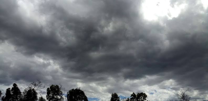 ¡A lavar temprano! Un clima nublado y con lluvias por la tarde se esperan en Sinaloa