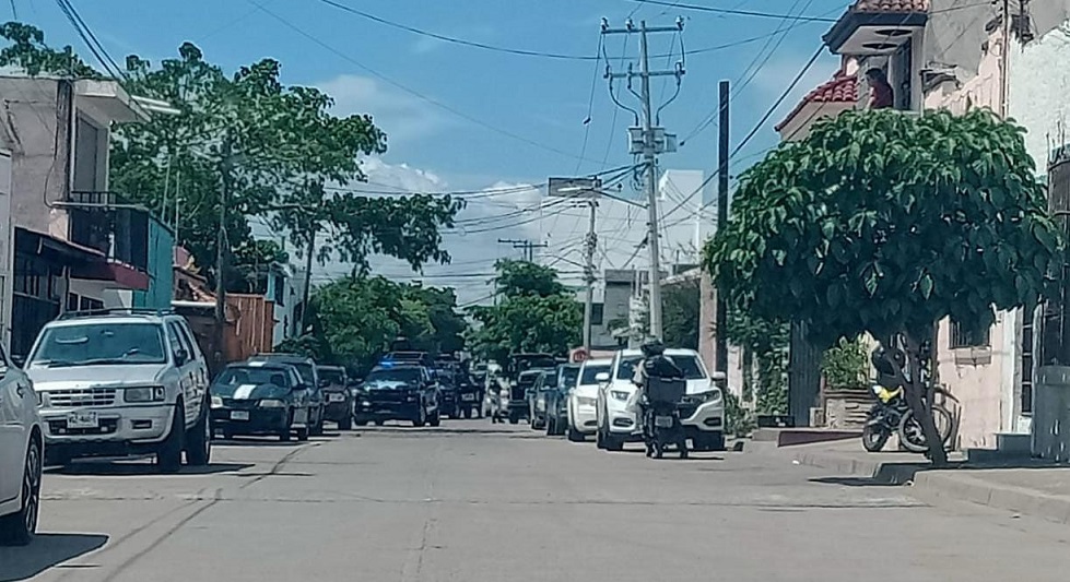 Policía Estatal y Guardia Nacional realizan operativo en la Tierra Blanca de Culiacán
