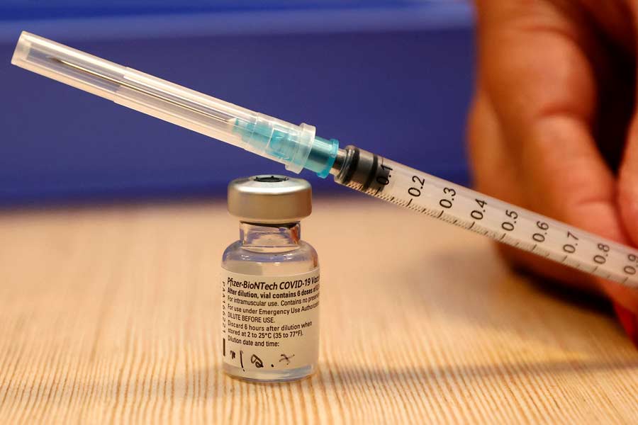 Muere niño a días de recibir la vacuna antiCOVID pediátrica en Oaxaca, tras denuncia de supuestas dosis expiradas