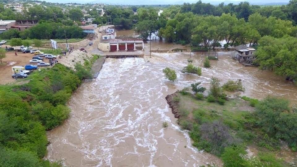En alerta Sinaloa y Guasave por crecida del río; temen inundaciones 