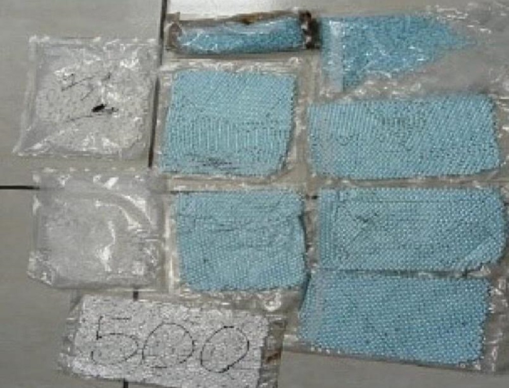 Hallan casi 8 mil pastillas de fentanilo y otras drogas en paquete, en empresa de mensajería en Culiacán