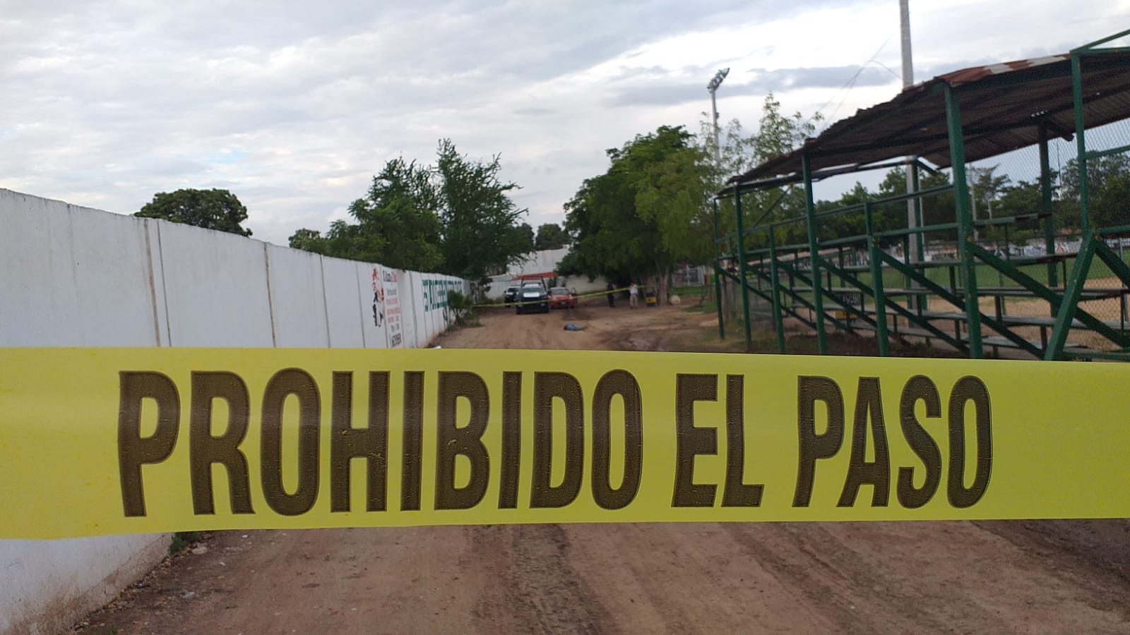 Con un balazo en la cabeza localizan asesinado a un hombre en la colonia Bachigualato, en Culiacán