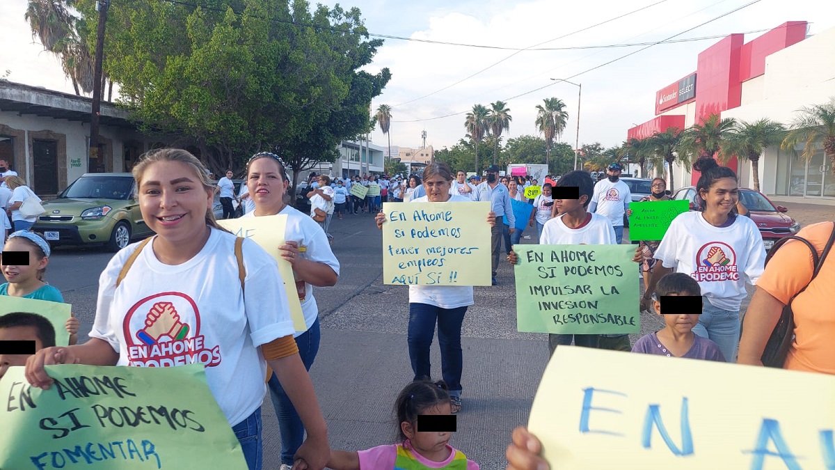 Con el lema En Ahome Sí Podemos, empresarios levantaron la voz en una marcha a favor de planta de fertilizantes