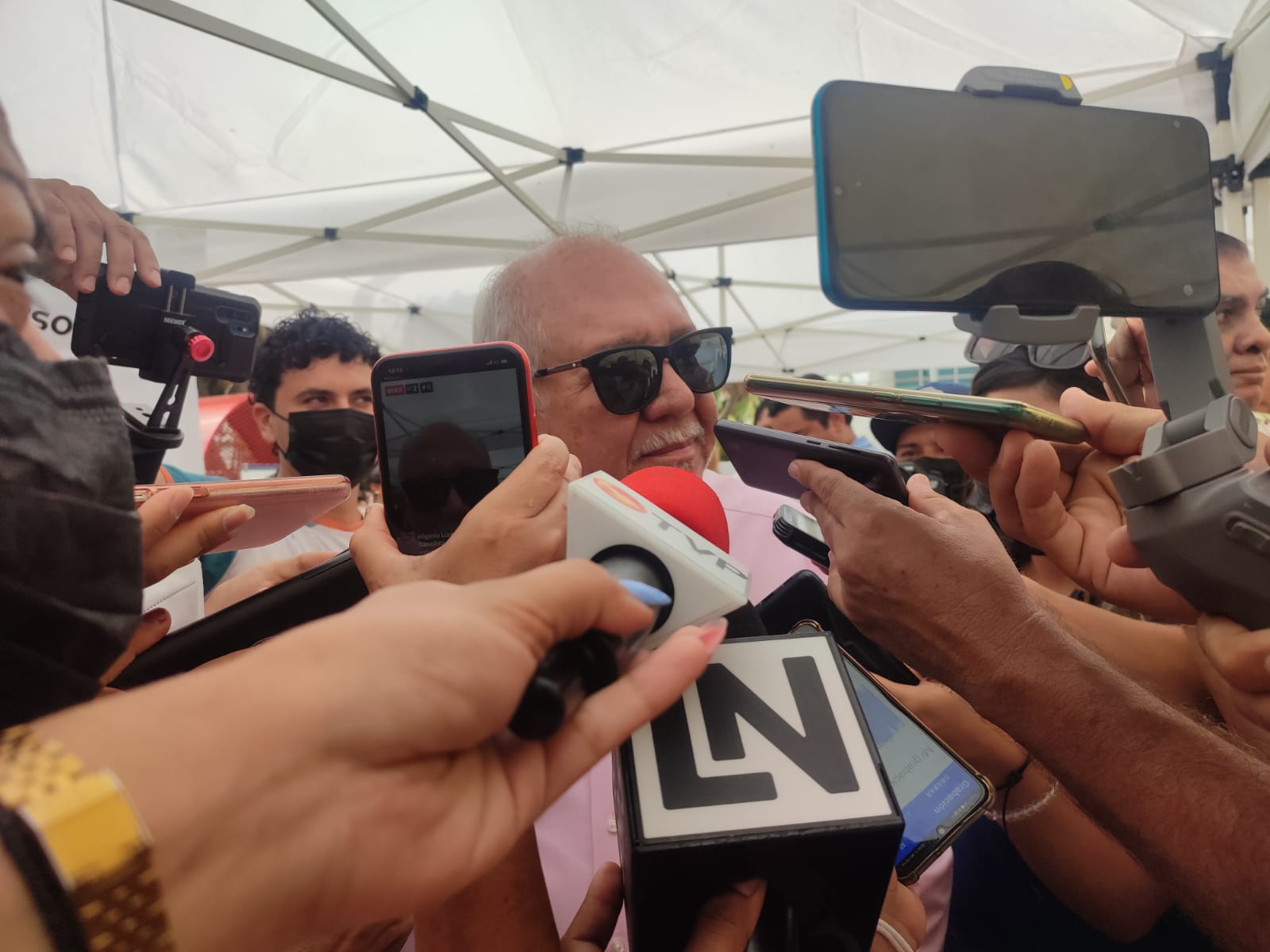 ‘Yo sé que estaba muerta, ahora resulta que de parranda”; sorprende al ‘Químico’ Benítez caso de ‘Chulis’, locutora mazatleca reportada desaparecida