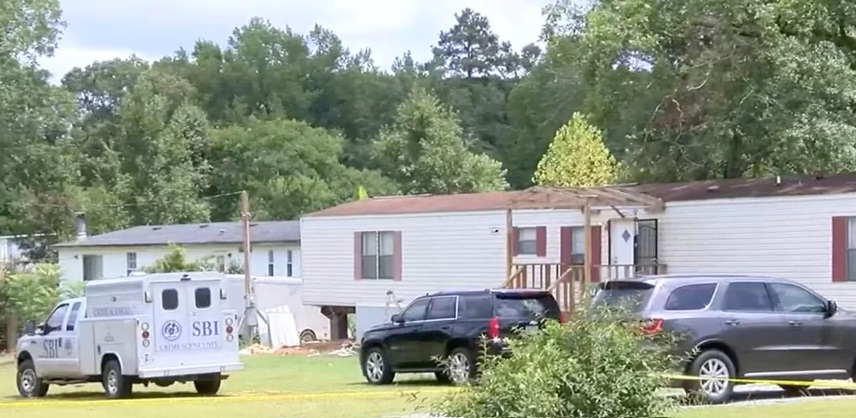 Menor de 12 años secuestrada, logra escapar en Alabama; investigación deriva en hallazgo de dos cuerpos