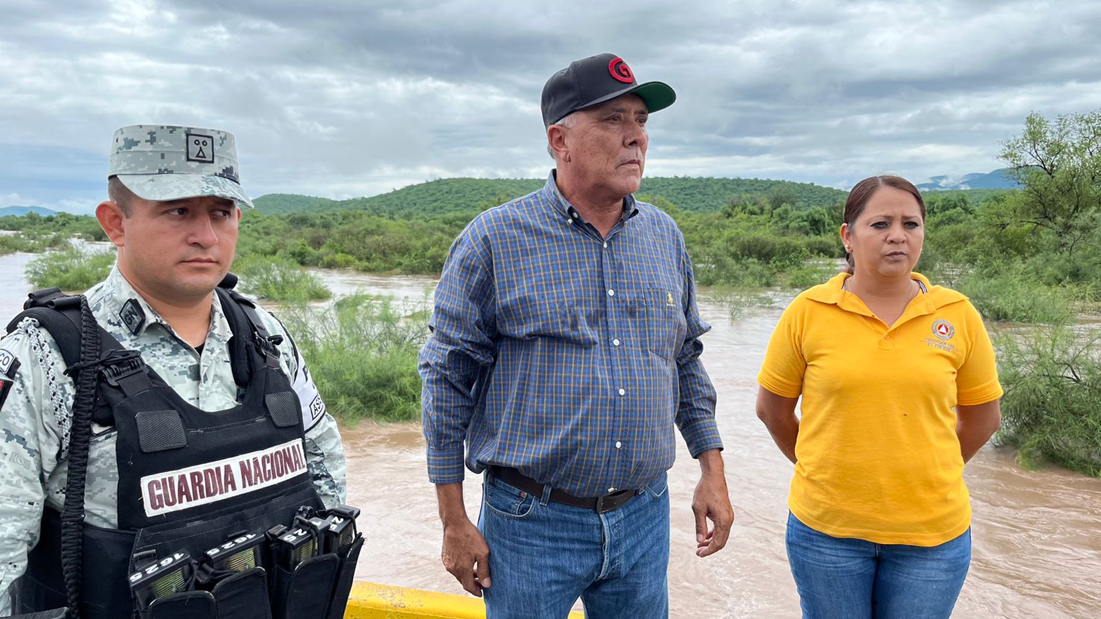 Cierran la circulación vehicular a unidades pesadas por el puente de Sibajahui