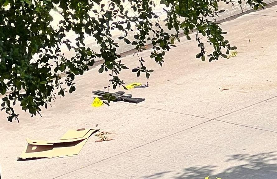 Encuentran más armas en el sitio del atentado donde fue asesinado el comandante Boxer, en Culiacán
