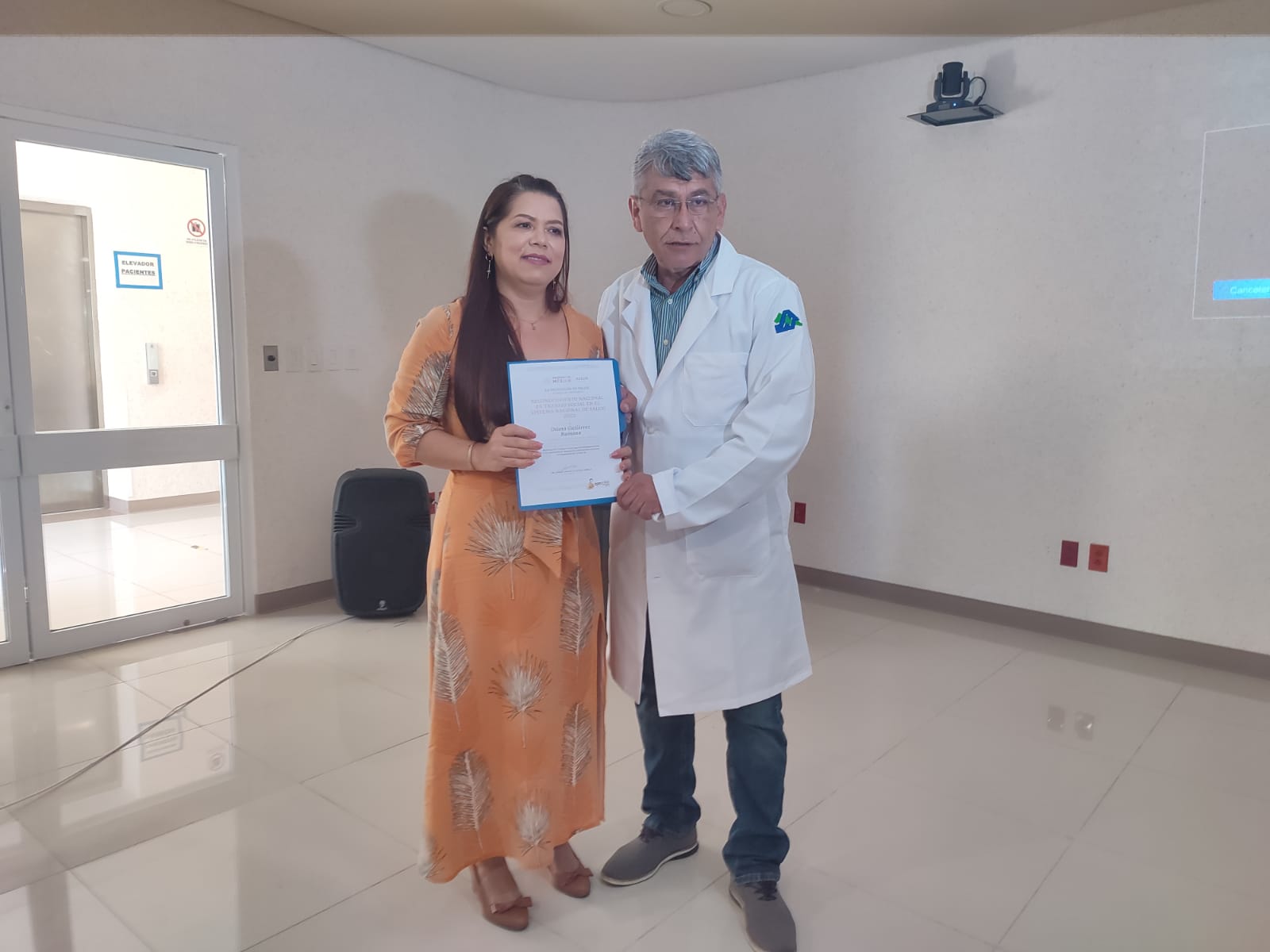 ‘Mony’ Osuna, la única sinaloense en recibir el Reconocimiento Nacional de Trabajo Social 2022