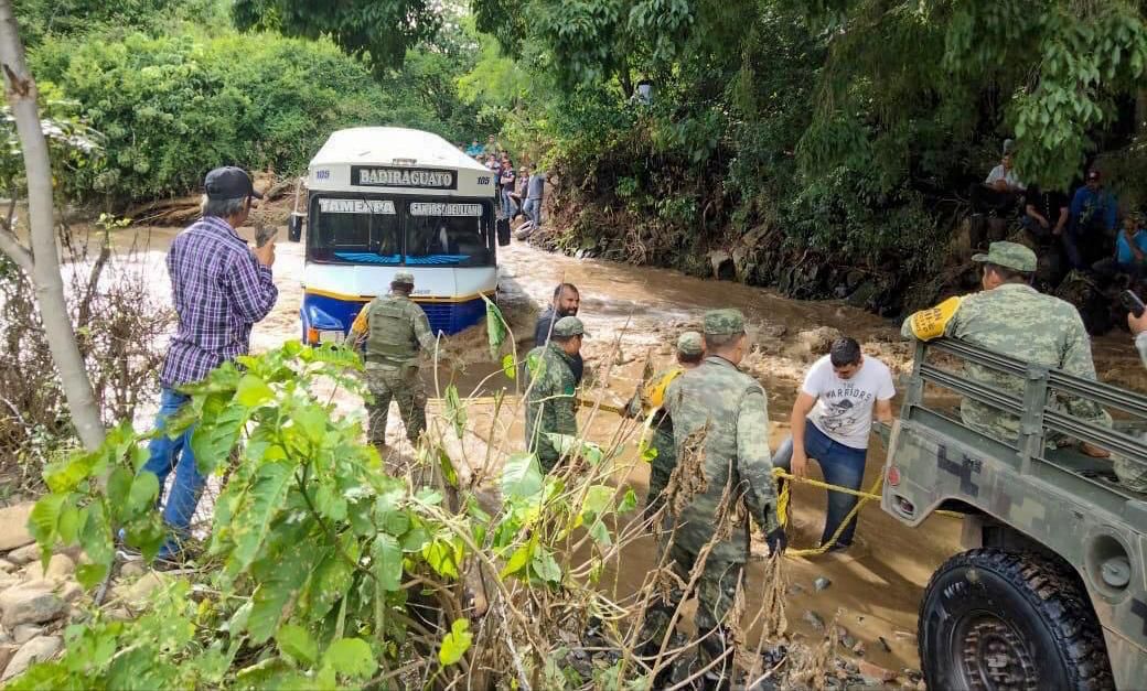 “Los caminos están desbaratados, no hay pasada”: vecina de la sierra de Badiraguato; Ejército aplica Plan DNIII