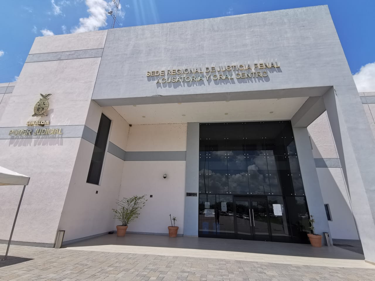 Vinculan a proceso a joven acusado de asesinar a su abuelita, en Culiacán; es “chivo expiatorio”: abogado