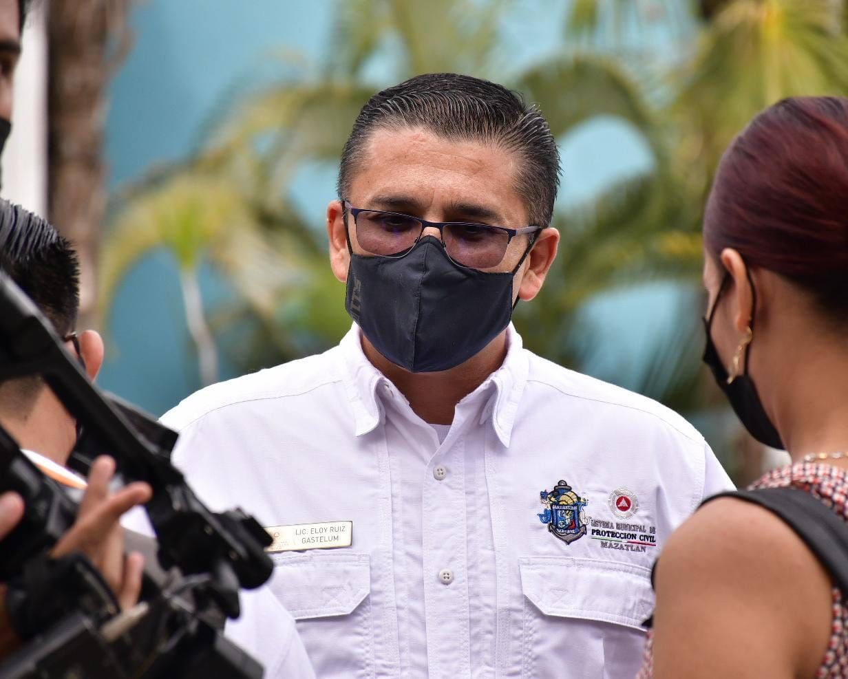 ‘Video que se difunde en redes sociales es del año pasado’; sin pronóstico de huracán para Sinaloa: Eloy Ruiz Gastélum.
