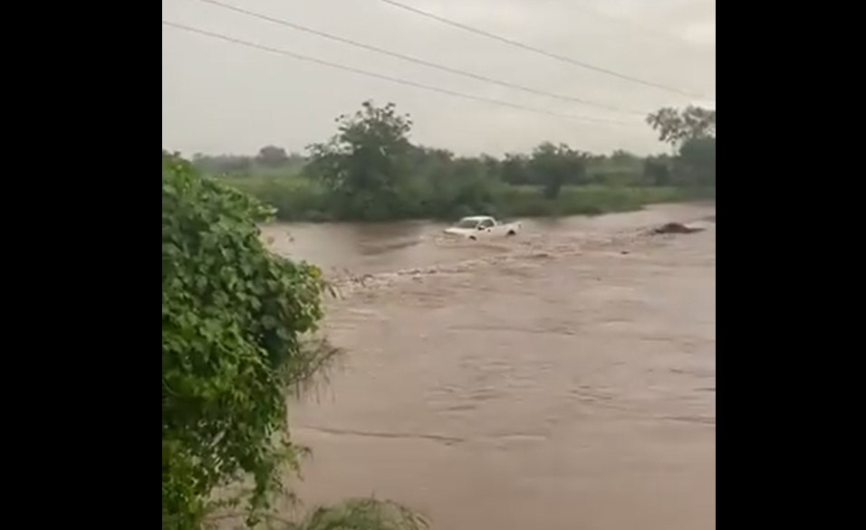 En el municipio de Sinaloa se activan arroyos que no salían desde hace 40 años