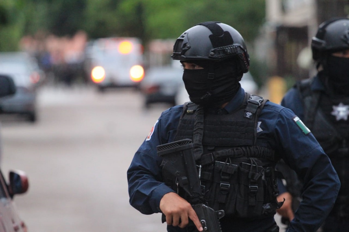 A punta de pistola despojan camioneta del Ayuntamiento de Culiacán cerca del aeropuerto