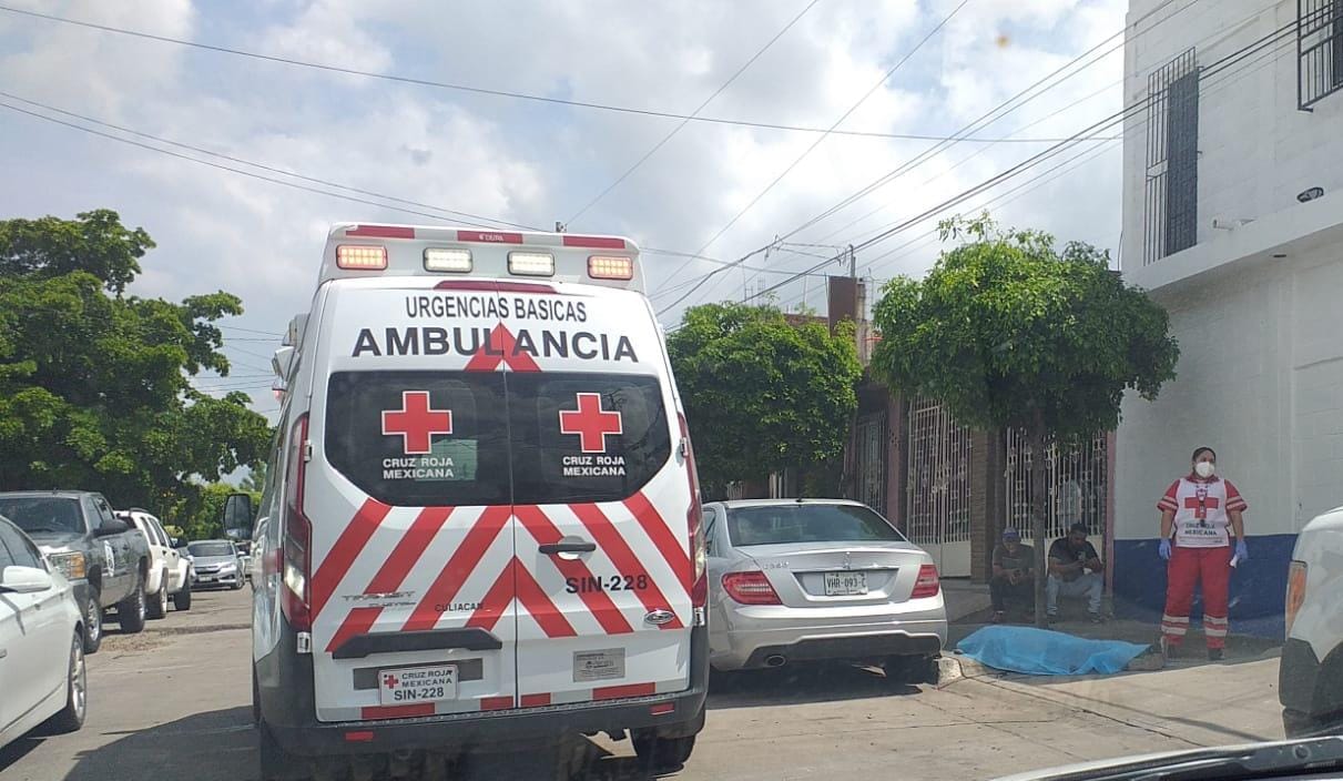 Fallece pintor tras caer de una segunda planta al sur de Culiacán