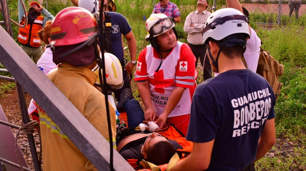 persona es atendida de un golpe de calor