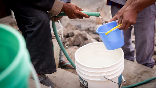 ¡Atención Ahome! Japama pide a usuarios prevenirse y almacenar agua potable, “Kay” podría dejar sin luz las plantas