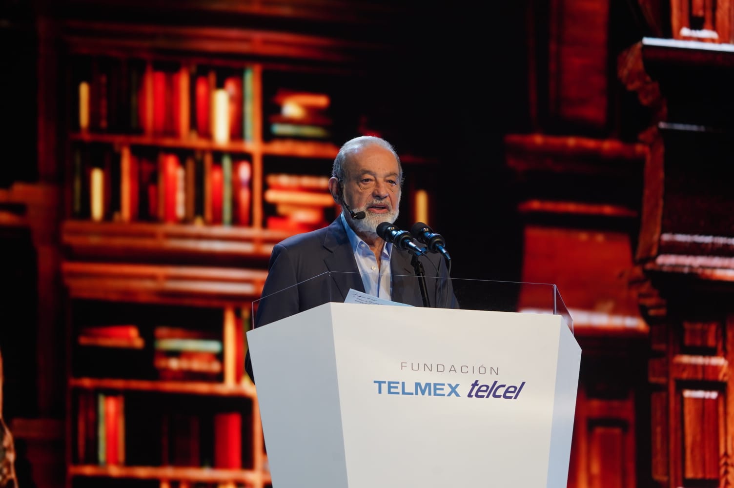 Propone Carlos Slim Helú jornadas de tres días y jubilación a los 75 años en México