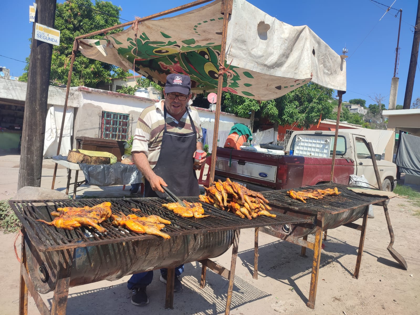 Daño colateral: “El Pollo Chapeado” se queda con la mercancía, los pescadores no tuvieron con qué comprar