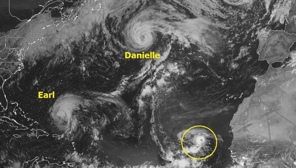 Clima: ‘Earl’ y ‘Danielle’ se intensifican a su paso por el Atlántico; aquí el pronóstico de ambos huracanes