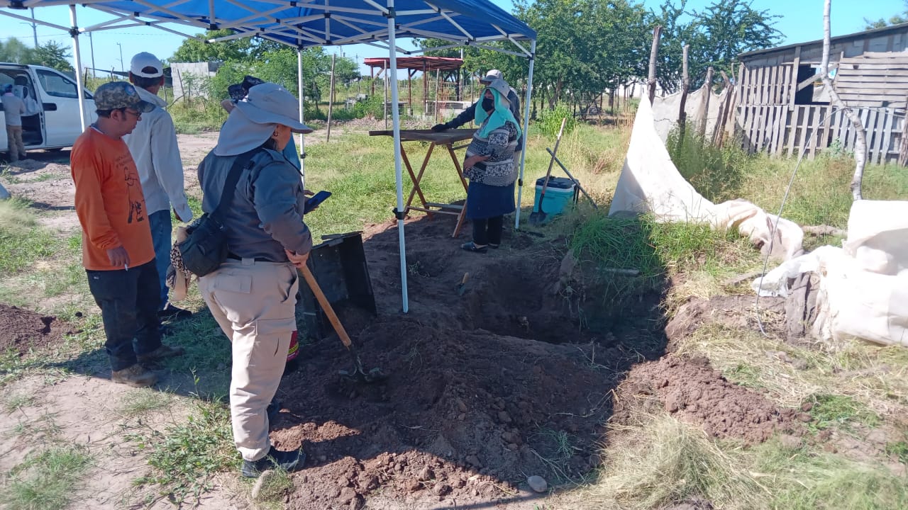 Localizan restos humanos dentro de una olla enterrada, en Aguaruto, al poniente de Culiacán