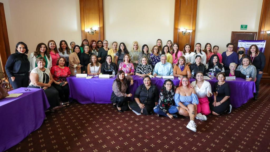 Rocha aplaca ‘pleito’ entre priístas y morenistas en reunión para analizar agenda de mujeres