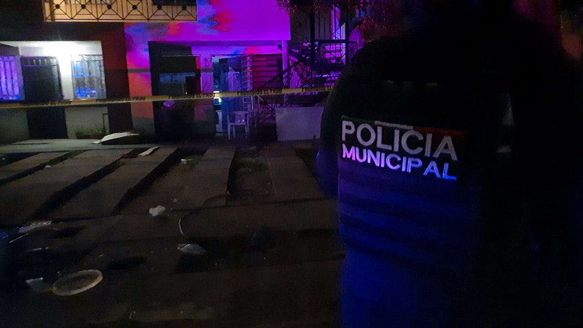 Asesinan a balazos a hombre dentro de un domicilio en Culiacán