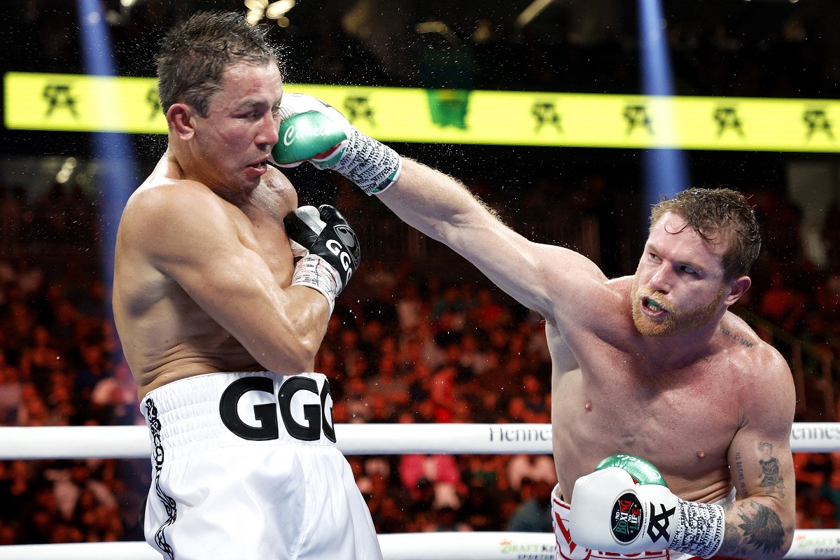 ‘Canelo’ Álvarez se impone por decisión unánime a Triple G