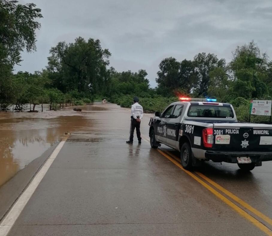 Cierran el paso en la presa Derivadora y la carretera Quilá a la Loma, en Culiacán