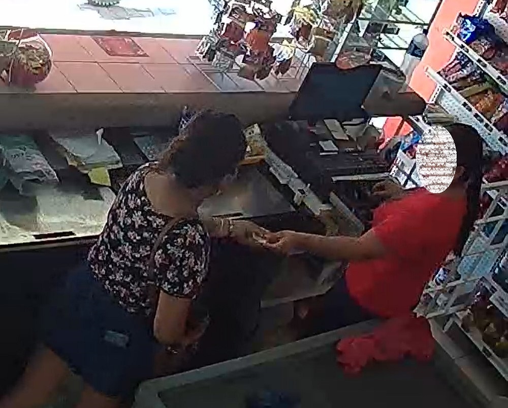 Con arma de fuego asalta mujer a cajera en expendio de cerveza en Mazatlán