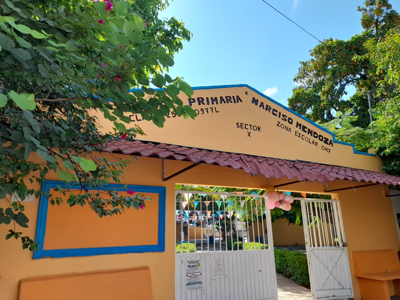 ‘¿Te sale popó por la boca?’; denuncian niños a maestra en Mazatlán por ser violenta, intimidante y mal hablada