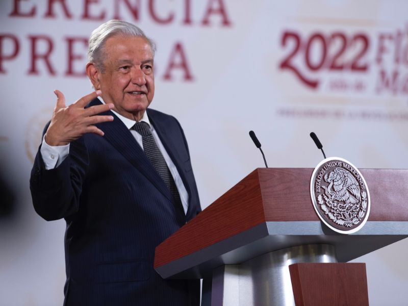 Rechaza AMLO haber llegado a Badiraguato en su gira, pero anuncia que irá próximamente a una inauguración