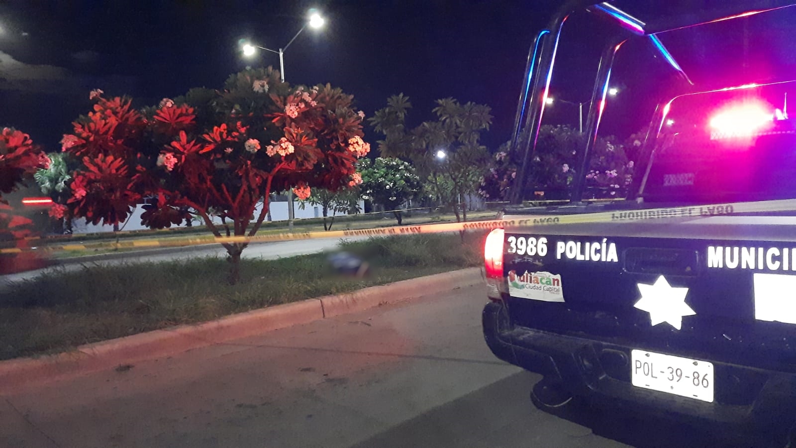 Era una persona en situación de calle el asesinado frente a la UAdeO; lo señalan de “molestar” a automovilistas