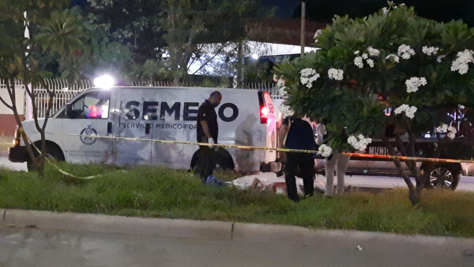 Localizan asesinada a una persona frente a la UAdeO, en Culiacán