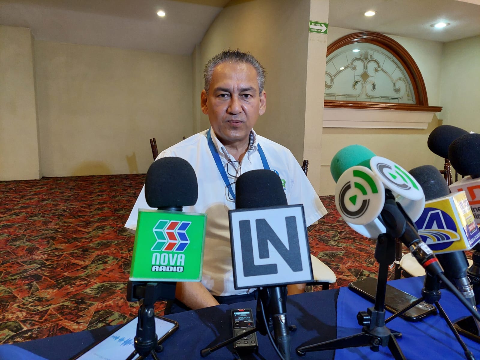 Se equivoca el gobernador a invitar al ‘Químico’ Benítez a su gobierno: CER