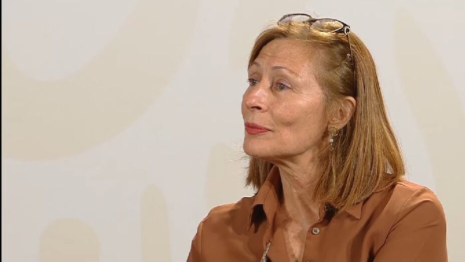 Tatiana Clouthier se va de la Secretaría de Economía… López Obrador anuncia su renuncia en la ‘mañanera’