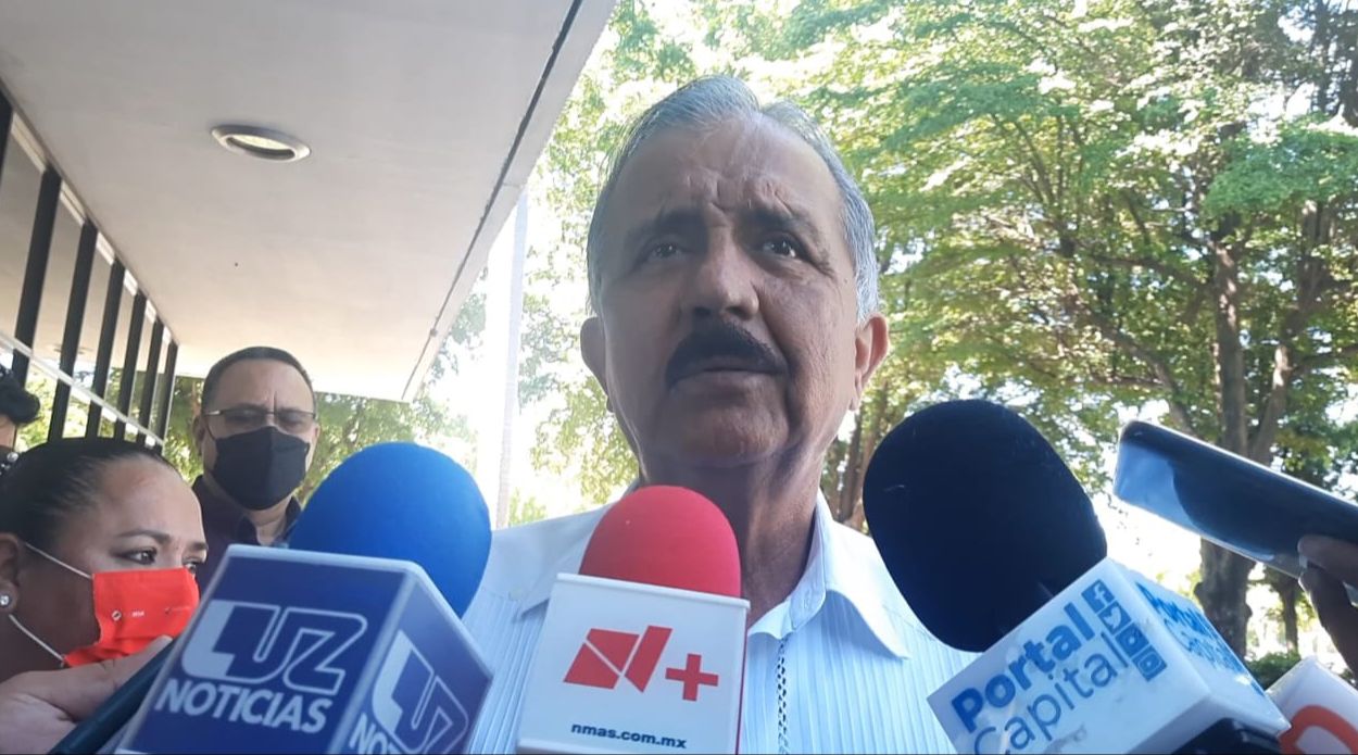“Si el amparo se resuelve a mi favor, tumba todo”: Estrada Ferreiro al llegar a audiencia para su inhabilitación