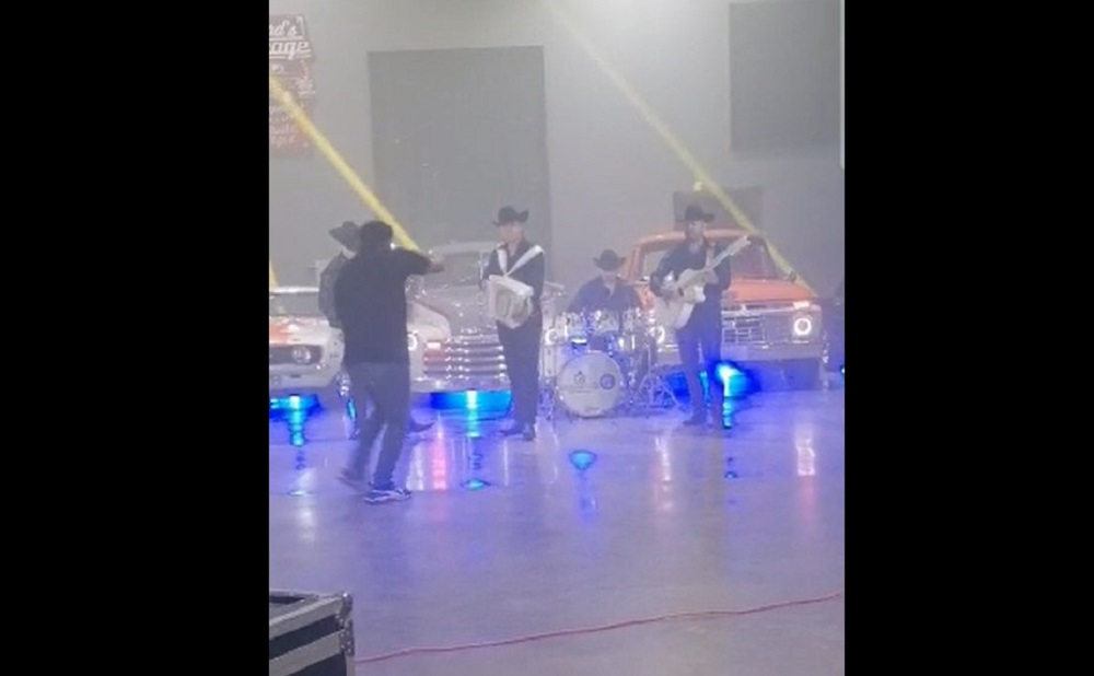 ¿Y la educación? Denuncian que Universidad de Los Mochis presta instalaciones para grabar videos musicales