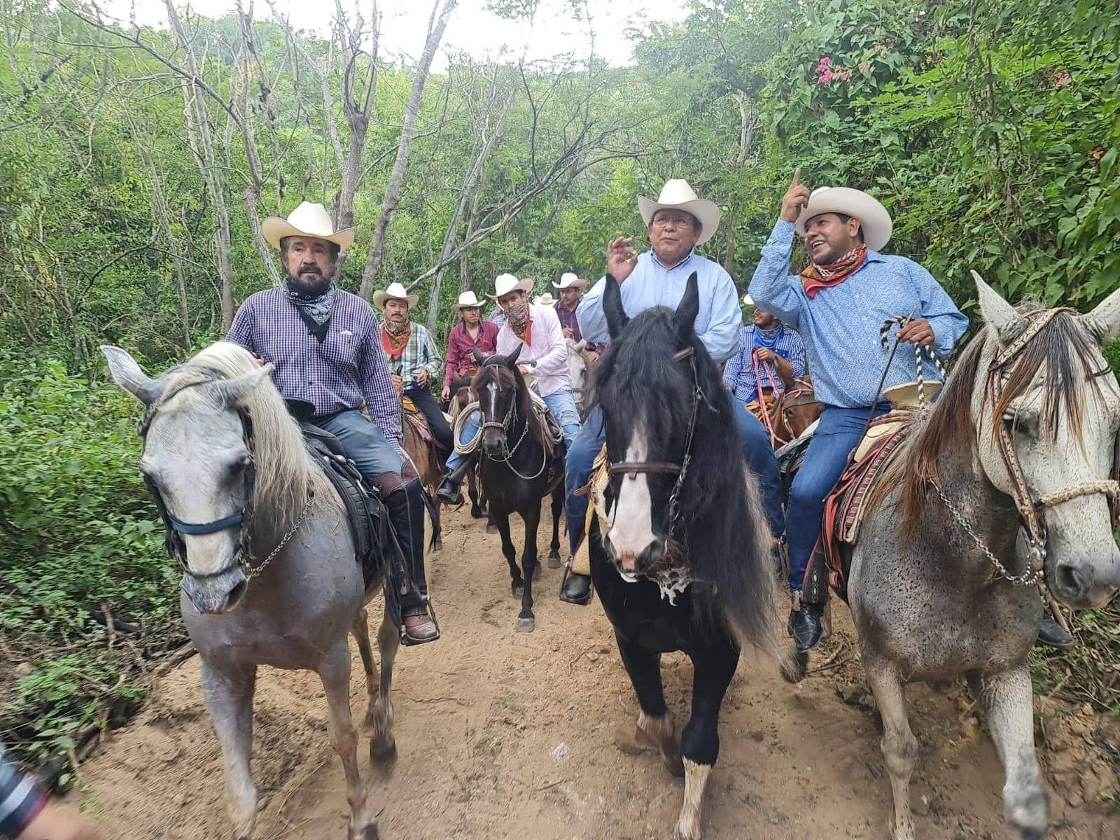 ‘Yo no lo mandé a la cabalgata. A mí me desairó’; reprocha Rocha a Jaime Montes
